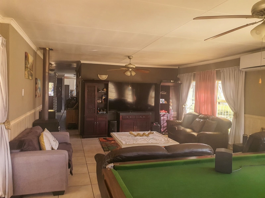 4 Bedroom Property for Sale in Haaskraal A H North West